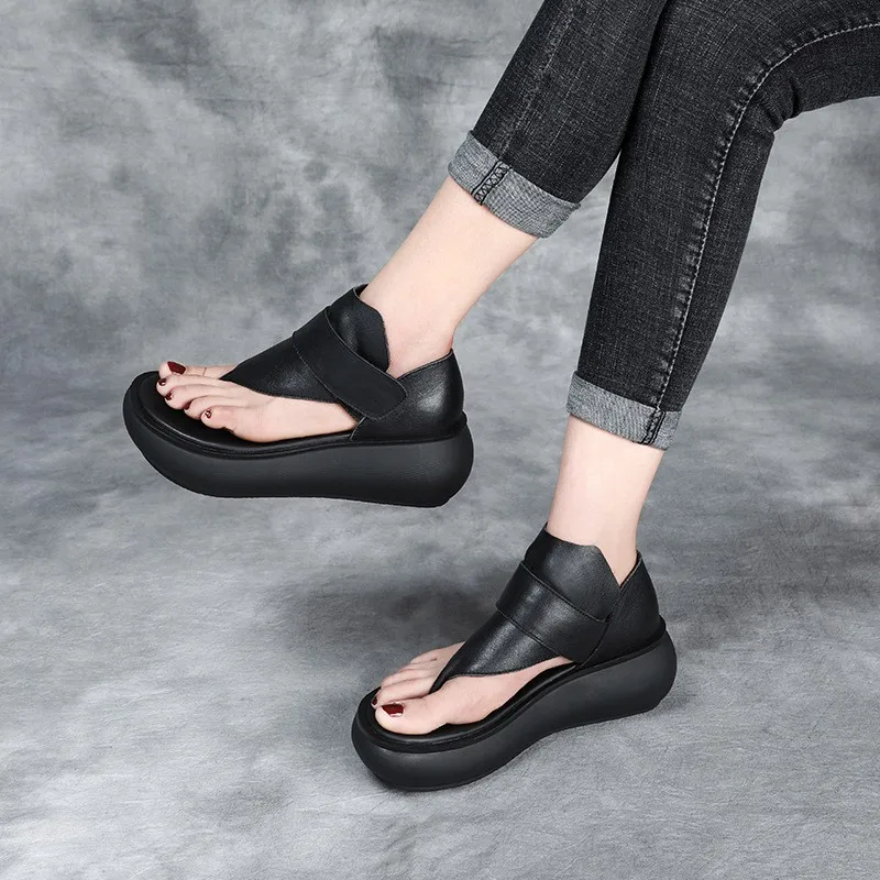 Summer Thong Beach Shoes for Women Coat Soft Sole Fashion Medium Heel Thick Sole Versatile Retro Hollow Roman Leather Sandals