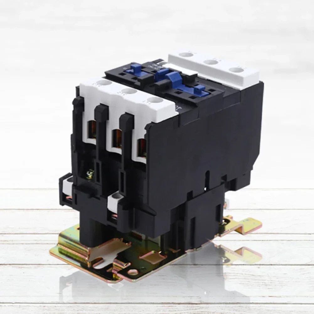 AC Contactor CJX2-1210 220V 12A with 3 Poles and 1NO Auxiliary Contact for Motor Control and Automation Systems DIN Rail Mount