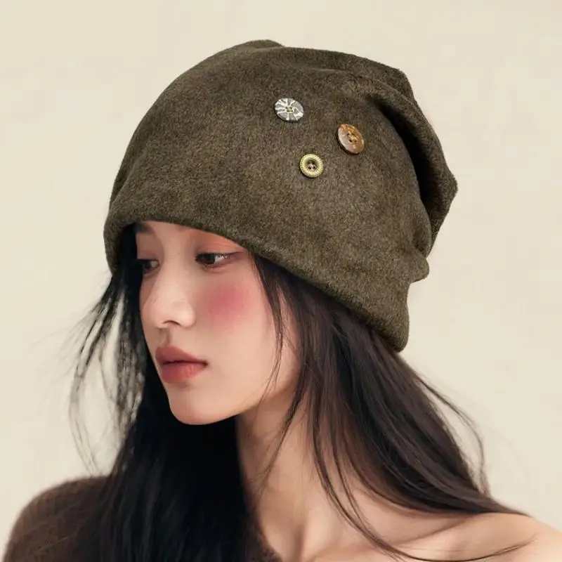 قبعة شتوية منسوجة مكتنزة بأزرار صوفية للنساء قبعة الطقس البارد غطاء رأس ناعم سميك (أسود/رمادي/بني) أغطية الرأس