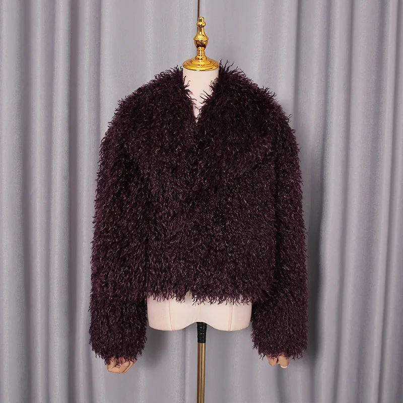 losse harige jas met grote revers pluizige rode effen pluche jas van imitatiewol luxe casual stijlvolle nieuwe 2025, korte nepbontjas voor dames