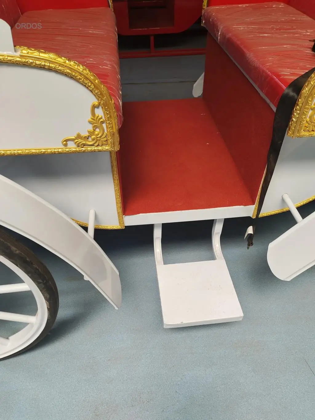 2024 Sightseeing Carriage Electric Tricycle For Passenger Customized Color Factory Price COC