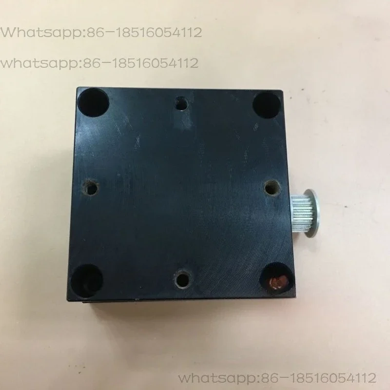 Precision slide table, mold