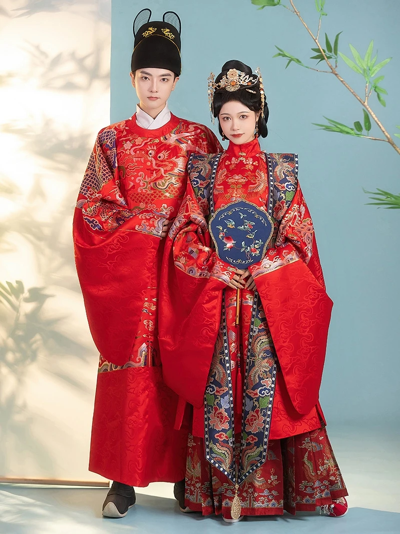 

Осенне-зимний комплект: длинное пальто и юбка с шлейфом, традиционный китайский свадебный костюм для мужчин и женщин, из яркой атласной ткани