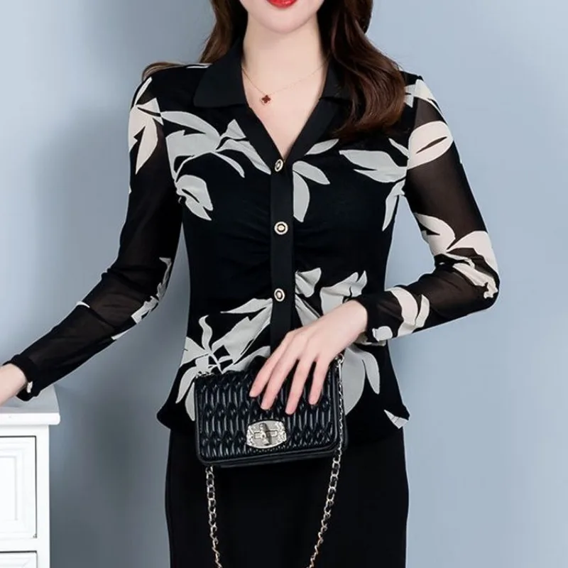 Senior Simplicity Elegant Commute Temperament Printing Button Slim V Neck Appropriate Women\'s Long Sleeved Shirt Autumn 2024