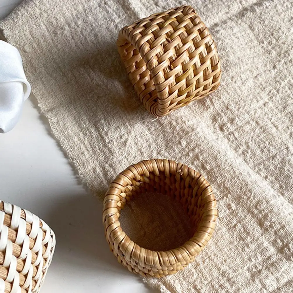 

Farmhouse Style Napkin Rings Handmade Rattan Woven Napkin Rings for Wedding Party Table Decor Rustic Reusable for Everyday