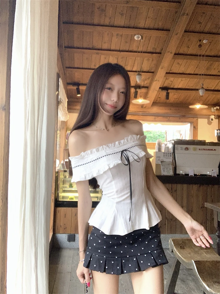 Hoge Kwaliteit Hot Selling Groothandel Ontwerp Gevoel Een Schouder Korte Mouwen T-shirt Polka Dot Tas Billen Rok Tweedelige set