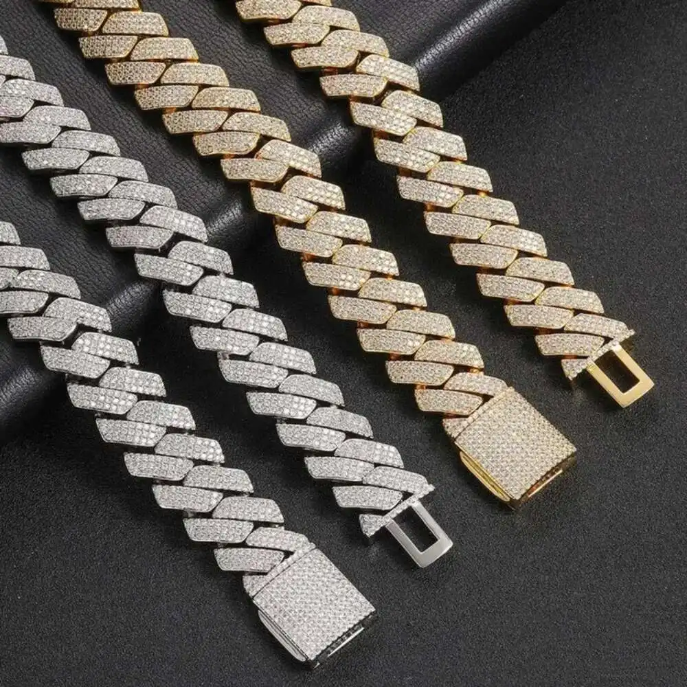 

Hot Fashion 12mm Cuban Link Chain Necklace S925 Iced Out VVS Moissanite Diamonds Moissanite Cuban Chain