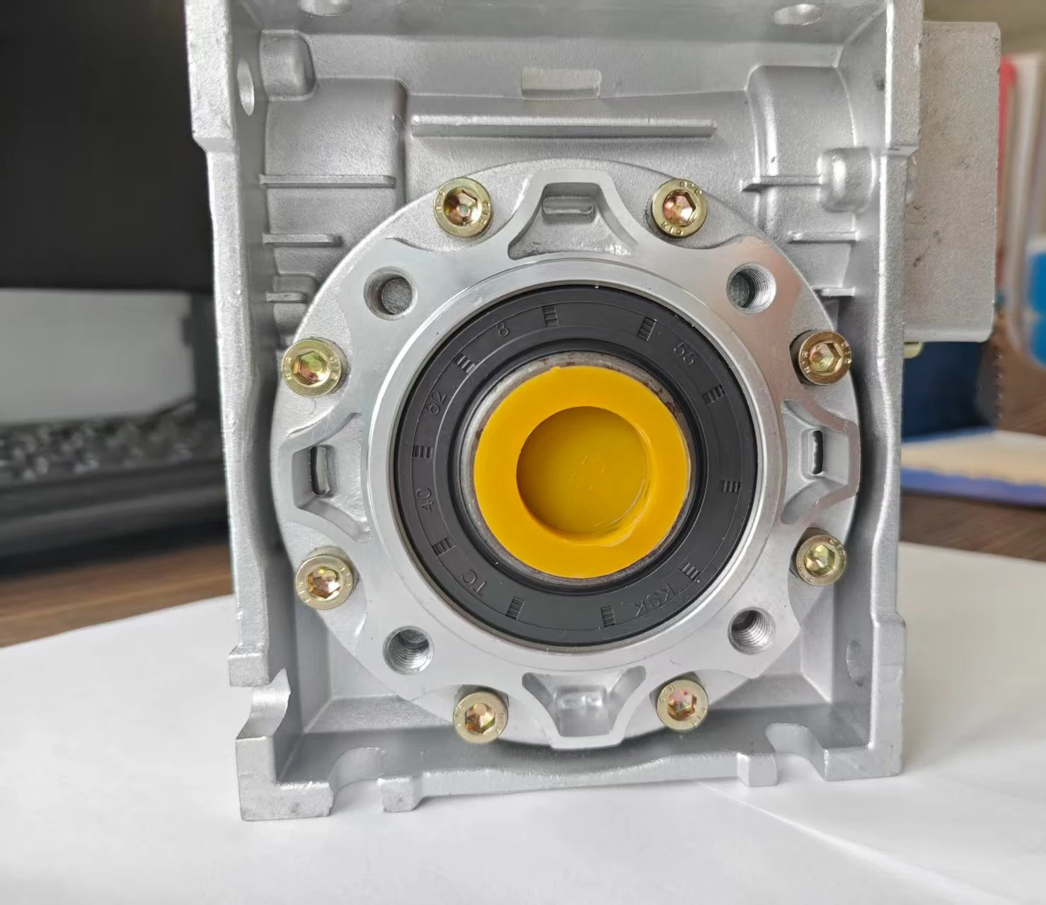 5: 1-100:1 RV50 دودة والعتاد المخفض مربع شفة NMRV050 المخفض علبة التروس ثقب الإدخال 14 مللي متر لمحرك سيرفو 60 مللي متر
