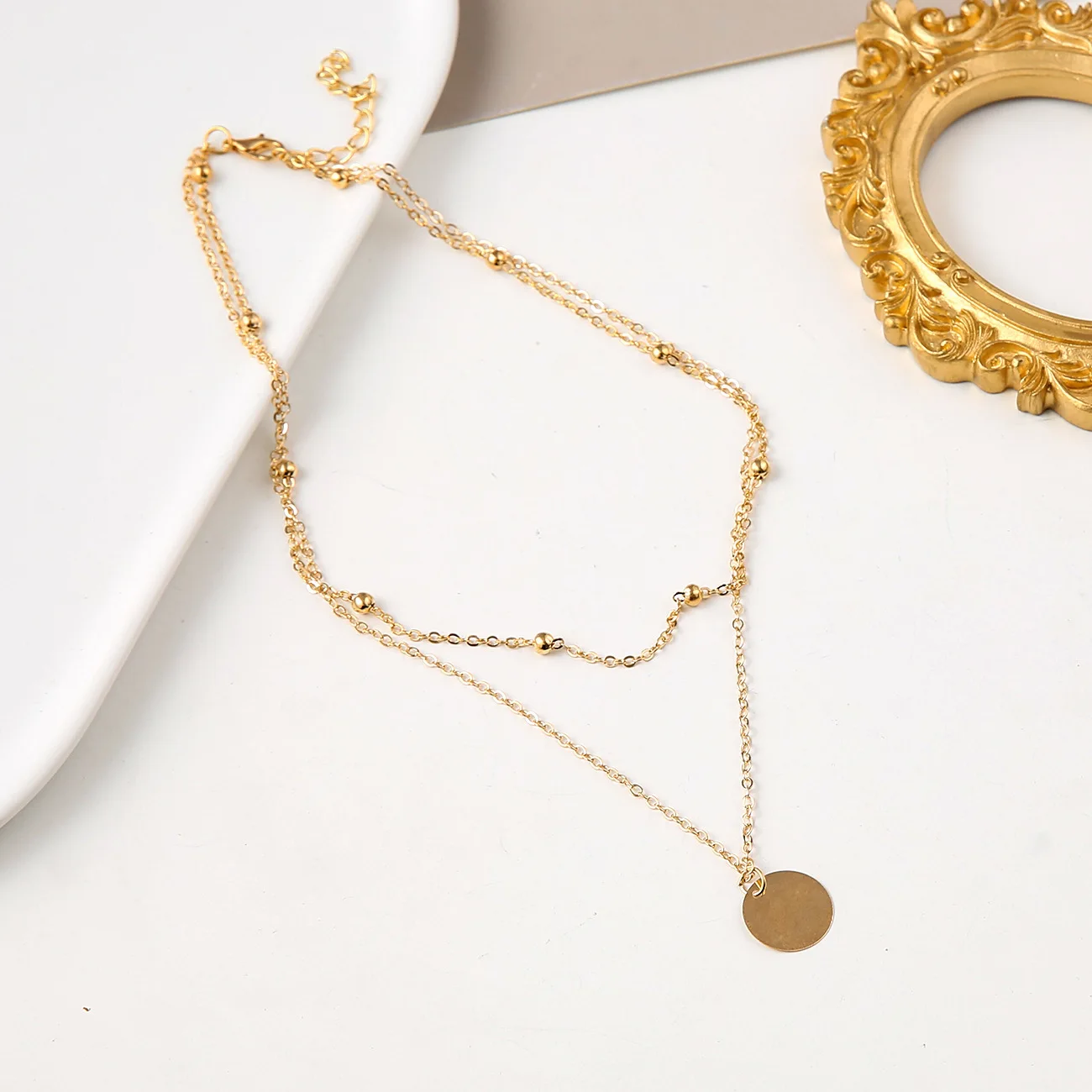 New European Women\'s Necklaces Double-layers Gold Color Short Chain Round Piece Pendants Clavicular Chain Fashion Jewelry colar