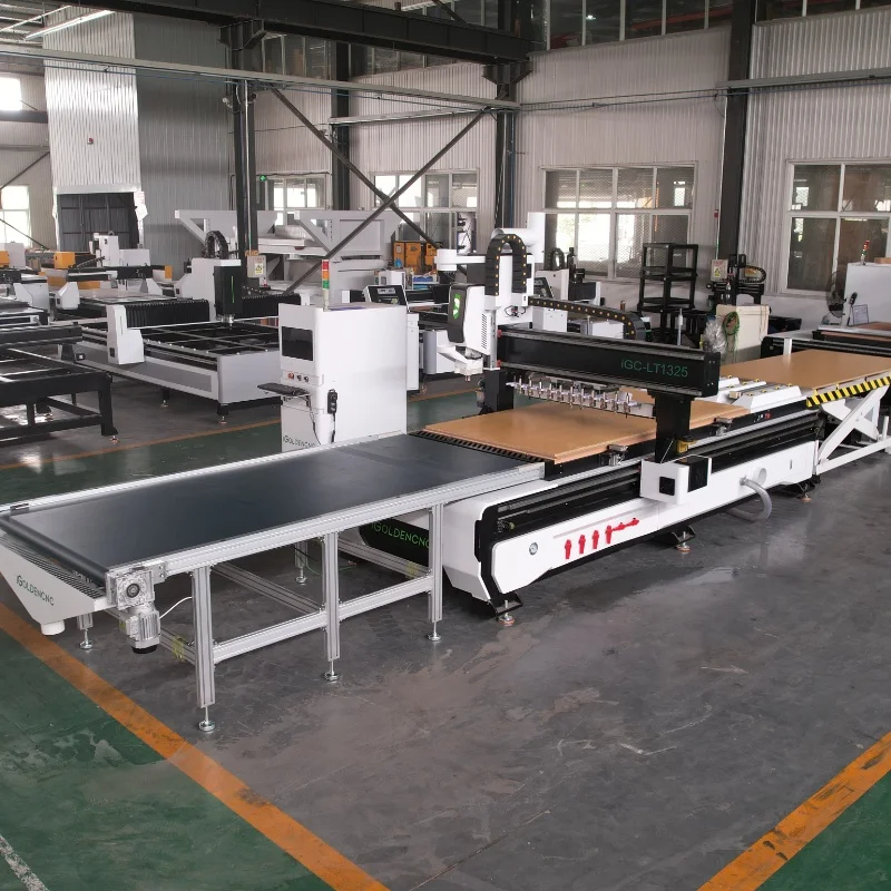 Penjualan terlaris 3 sumbu 1325 pertukangan kayu otomatis bersarang Atc Cnc Router mesin pemotong kayu dengan alat perubahan
