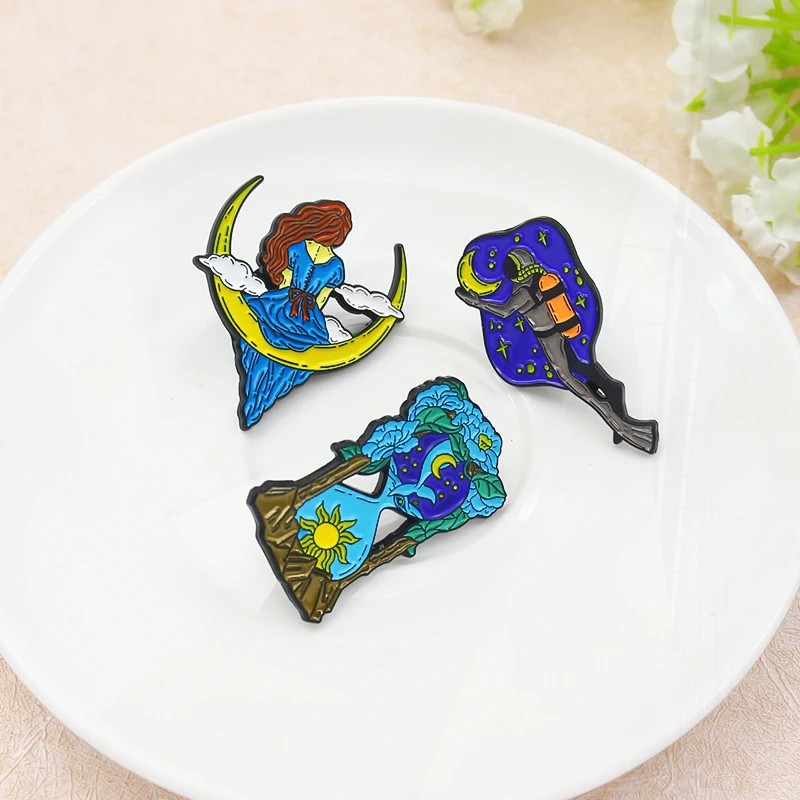 Astronaut Hourglass Sun and Moon Princess Pines Lapel Shirt Bag Badge Gift Cartoon Starry sky Night Enamel Brooch Owl Cat Diver