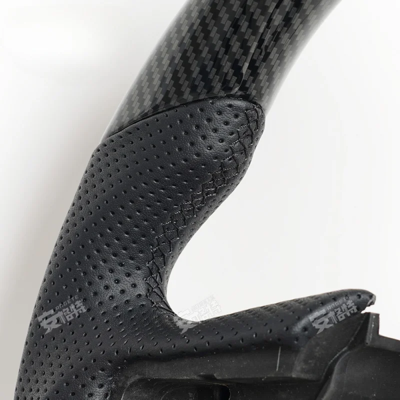 

For Perodua Myvi G3 (2018-2023) Carbon Fiber Pattern Steering Wheel (With Titanium Plate, Modified Part)