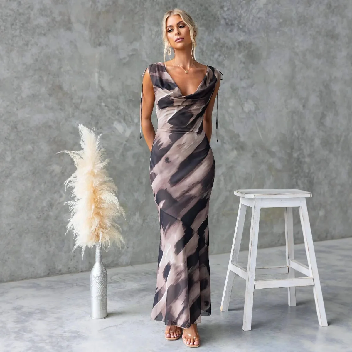 2025 verão novo elegante floral com decote em v sem costas vestido de gravata 68769