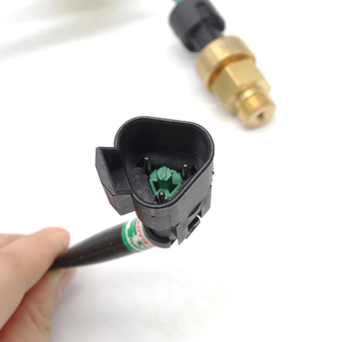 Intake Air Pressure Switch Sensor 304-5666 for 3508B 3512B C18 Excavator Spare Parts