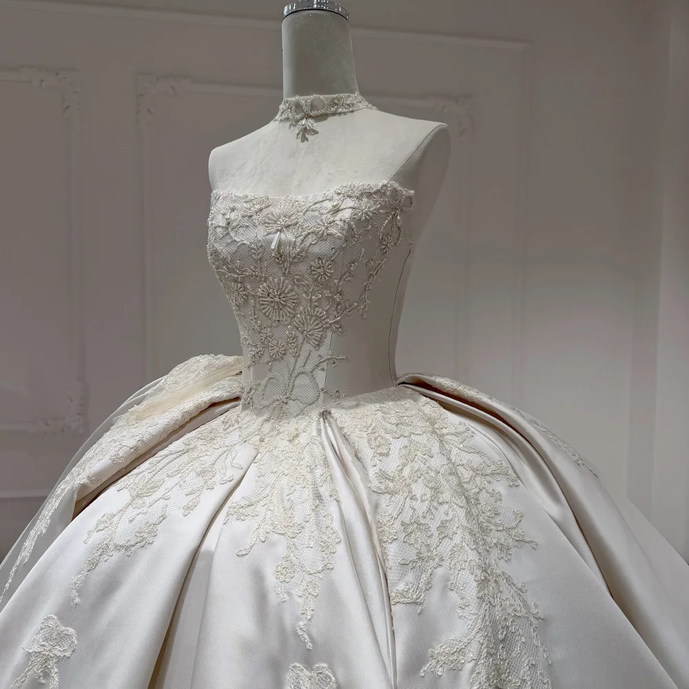 فستان زفاف قابل للتخصيص بدون حمالات مع أربطة خلفية، فستان عروس بدون أكمام مع تطريز 2026