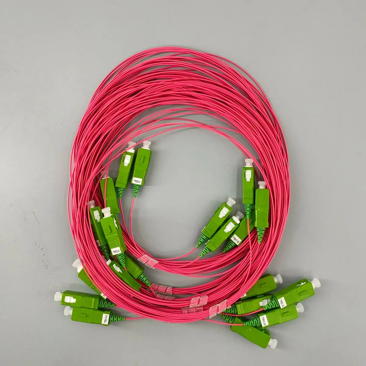 10 قطعة SC/APC إلى SC/APC 9/125μm وضع واحد الألياف البصرية التصحيح الحبال 4 متر 0.9 مللي متر كابل نحيف منخفض الخسارة البلوز لمركز FTTH/البيانات