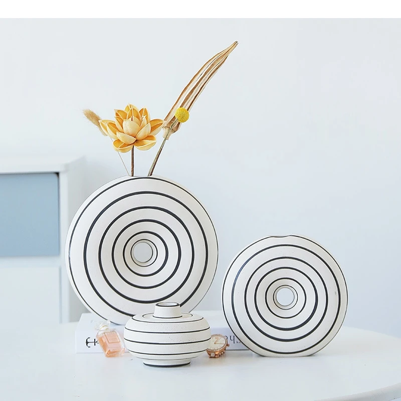 Ceramic Vase Geometric Stripes Round Cut-outs Circle Flower Handicraft Ornaments Home Decoration Accessories