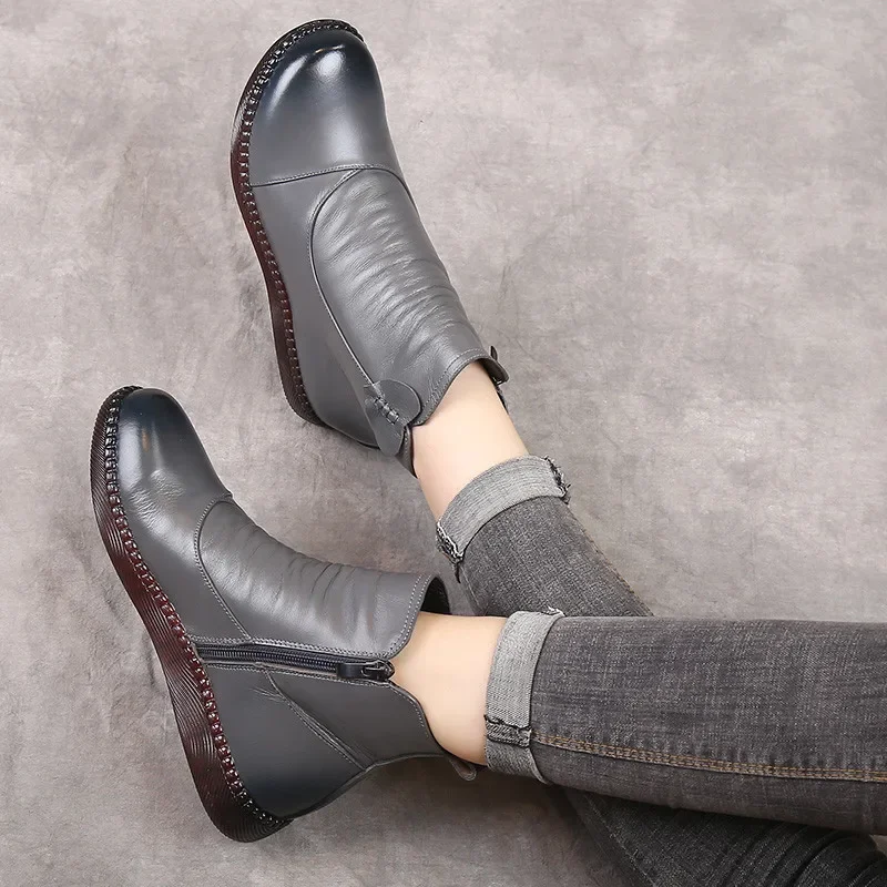 BEYARNE Autumn Women\'s Shoes Leather Boots Women Fashion Winter Boots Women Flats Non-slip Warm Thick-soled Shoes Women