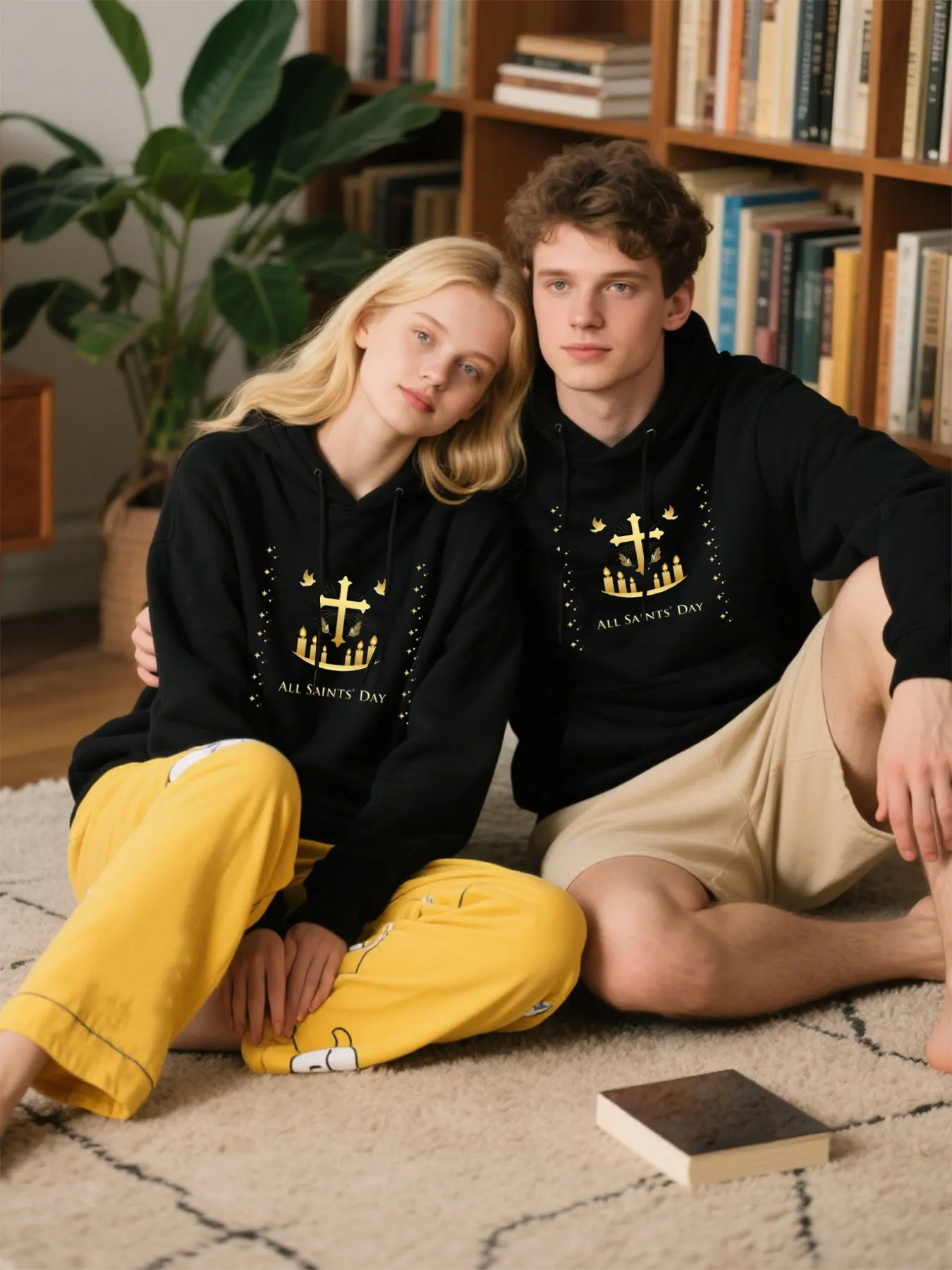 Moletom com capuz de algodão confortável com estampa de dia de Todos os Santos de pombas cruzadas para atividades ao ar livre de ação de graças