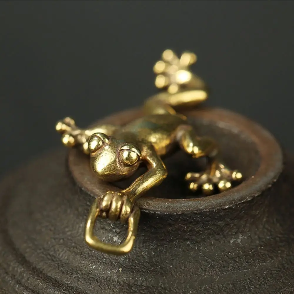 Creative Small Leaping Frog Statue Solid Brass Animal Miniatures Figurines Frog Handicrafts Keychain Pendant Desktop