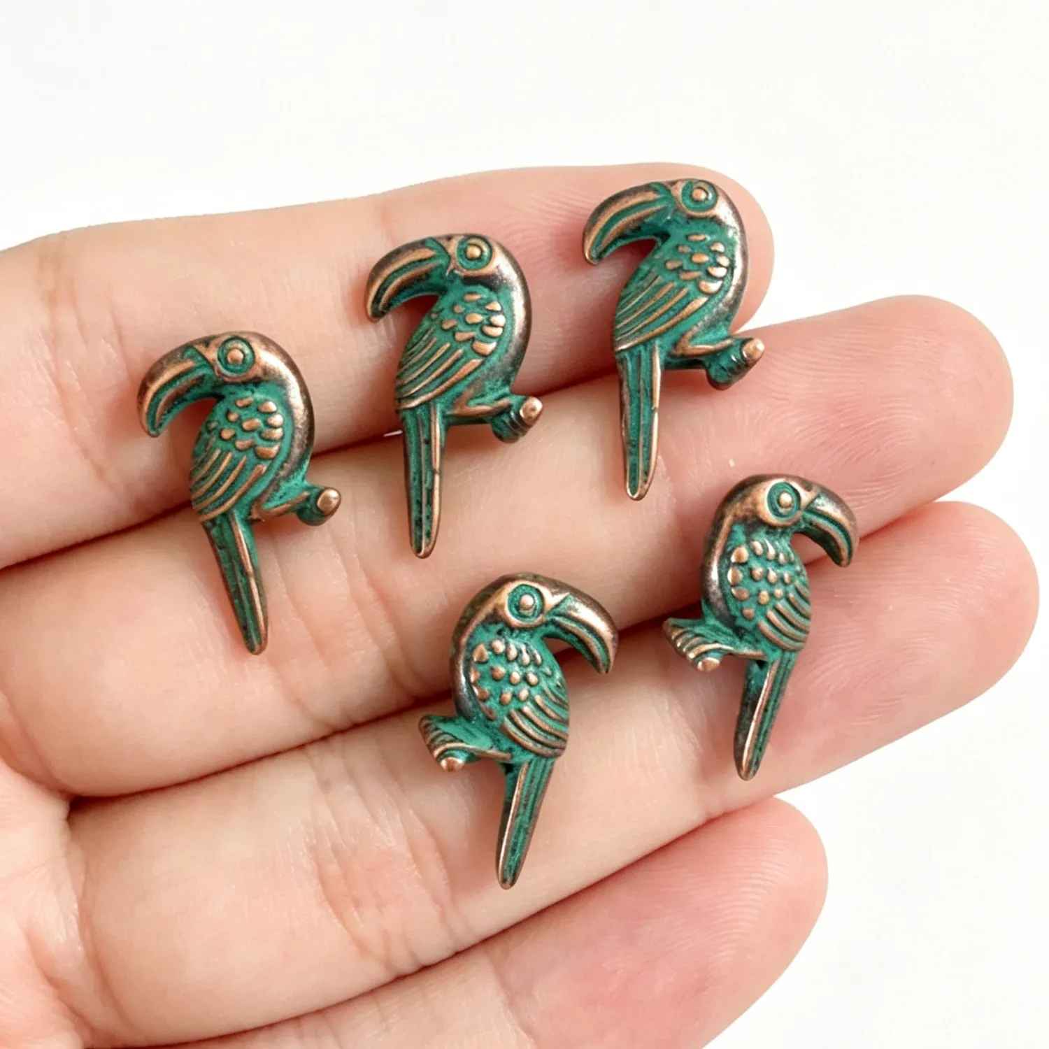15Pcs 19.5×10mm Zinc Alloy Antique Red Copper with Blue Wash Parrot Shaped Spacer Beads DIY Jewelry Accessories H5294