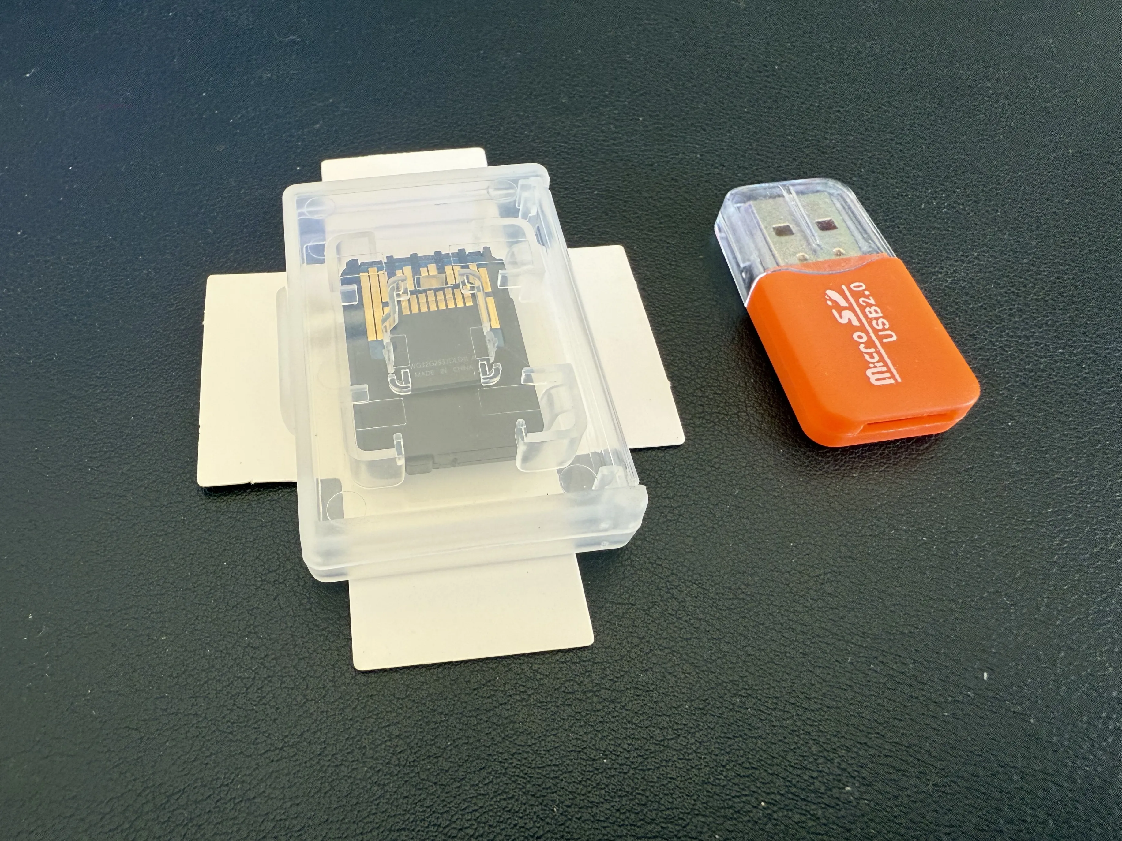 Nieuwe Game Solution NS draagbare videogame-accessoire - R6/V2-knop met MicroTF/SD-kaartlezer voor video-omzetting