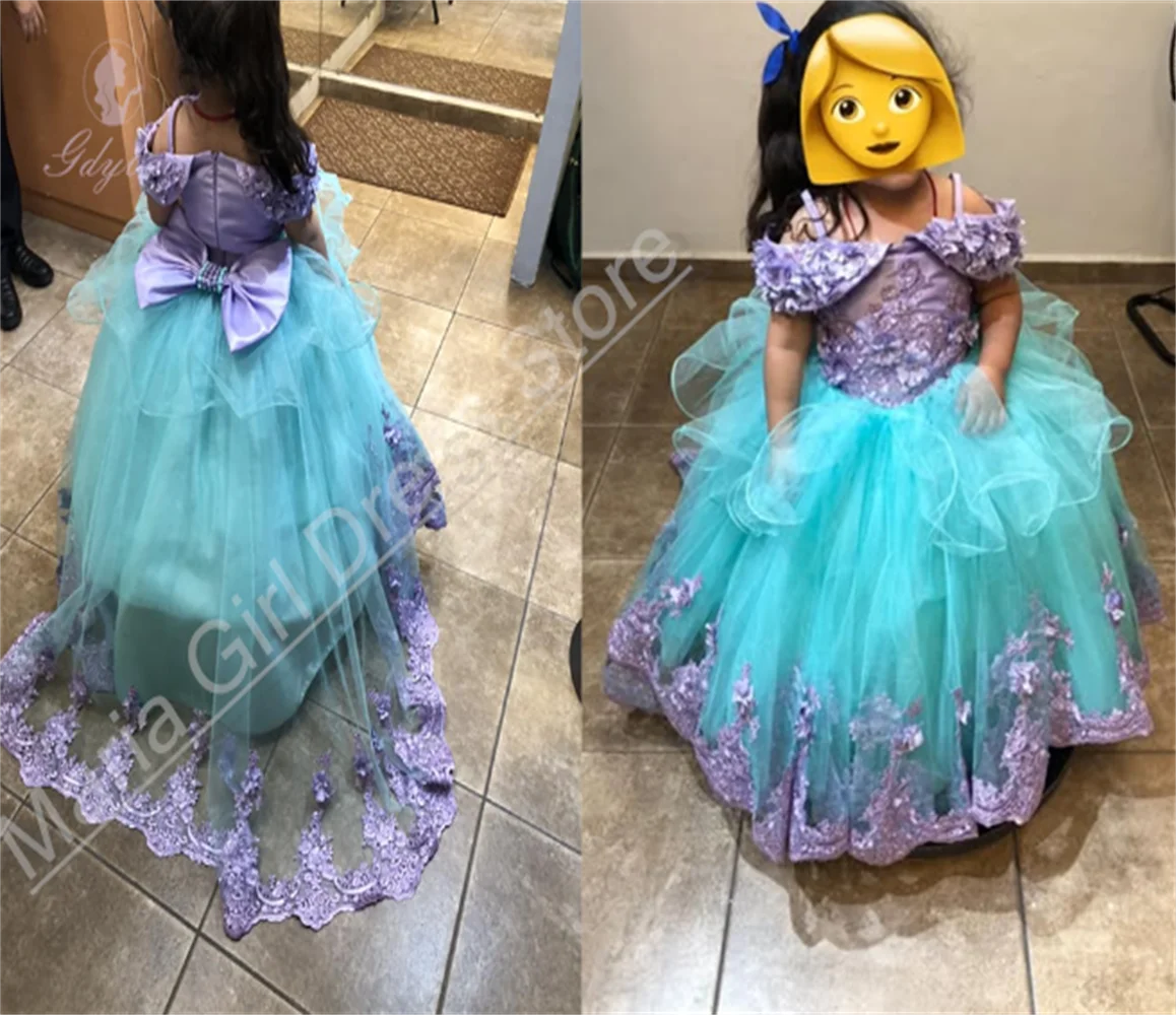 Lavendel appliqué bloemenmeisjesjurk met dunne bandjes voor kinderverjaardag formele gelegenheid feestavondjurk