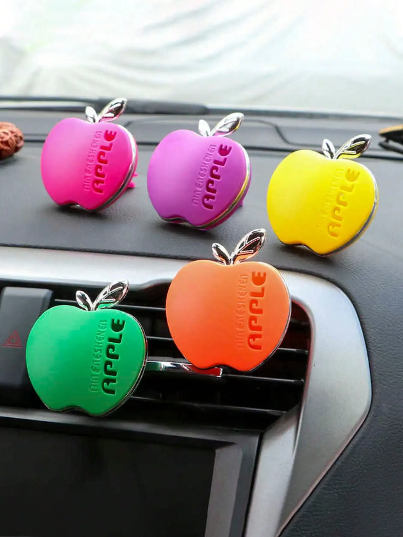 1Pc Colorful Apple Car Air Vent Air Freshener – A Car Interior Accessory That Adds a Touch of Style to Any Vehicle