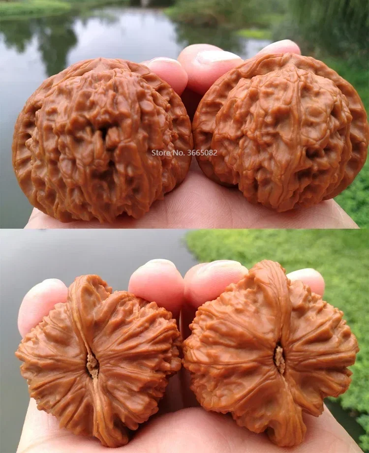 1Pair 45mm Vietnam Agarwood handball training wild walnut health ball playing windmill wooden play hand holding fitness handball
