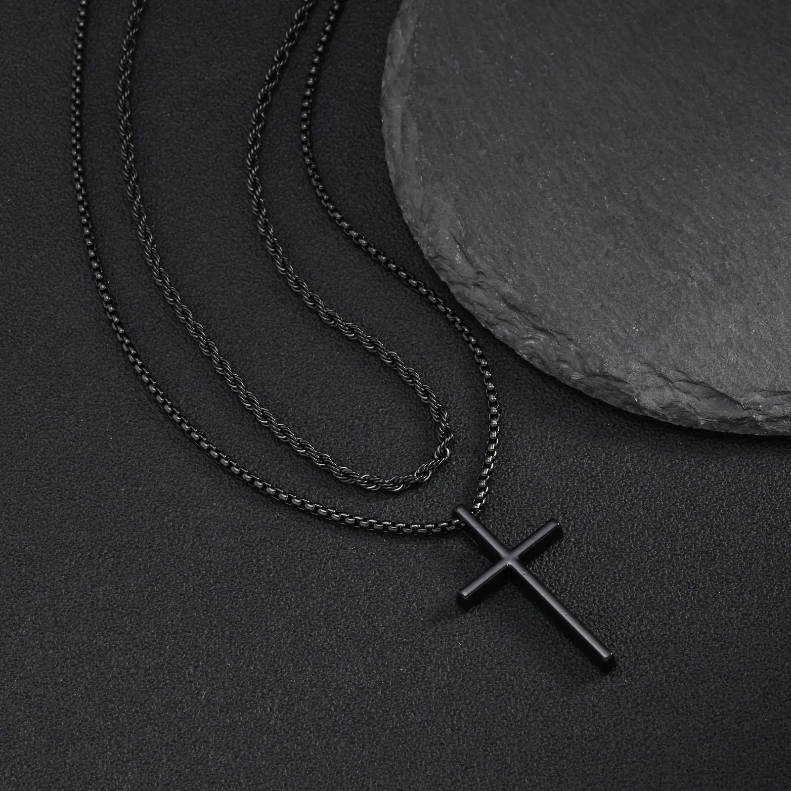 Vnox Mehrschichtige Kreuz-Halskette, Edelstahl-Mehrfachketten-Halsketten mit gedrehtem Panzerketten-Anhänger, Hip-Hop-Schmuck mit religiösem Motiv für Männer. – Detail 16