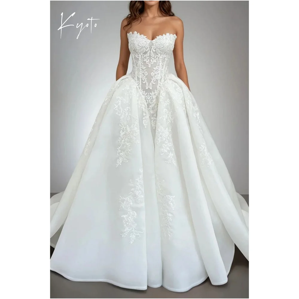 Kyoto Maßgeschneidertes weißes Spitzenapplikationen trägerloses Hochzeitskleid bodenlang ärmellos Vestidos de Noche Ballkleid formell 2025