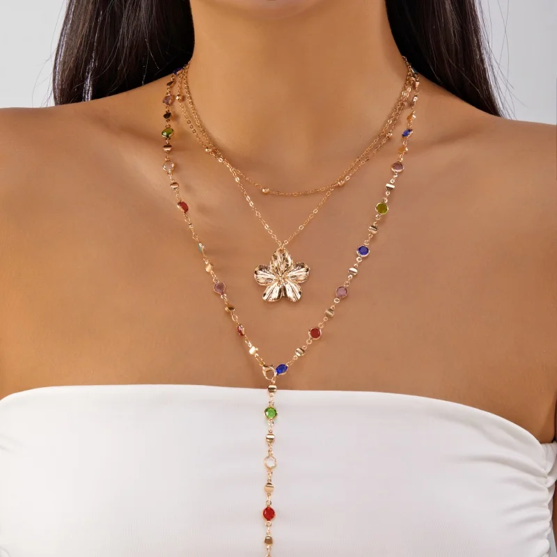 Stilvolles Halsketten-Set mit Blumenmuster aus Metall für Damen, zartes Kreuz, Imitationsperlen-Anhänger, Halskette, Party-Schmuckzubehör – Detail 4