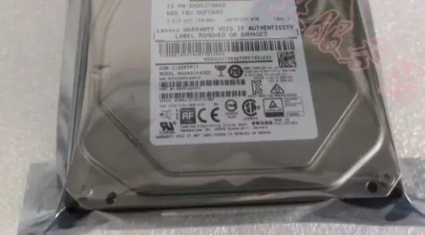 

Жесткий диск для сервера Lenovo 00FC645 4T SAS 12G MG04SCA40EE SH20J79842