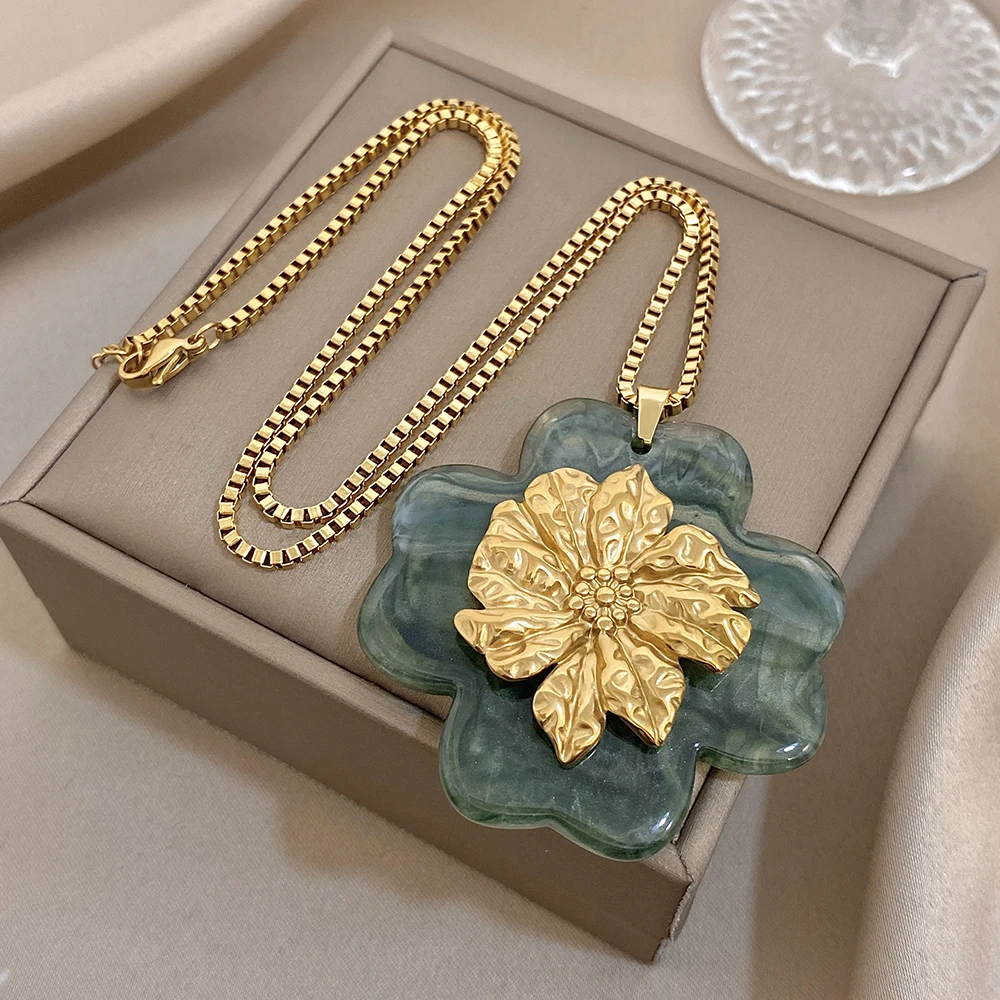 Greatera Green Marble-patterned Golden Three-dimensional Relief Flower Necklace High Quality Waterproof Stainless Steel Jewelry