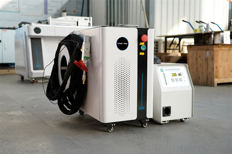 

Industrial Laser Welding Equipment Rust Remover Machine / Rust Cleaning Machine / Laser Cleaner for Metal