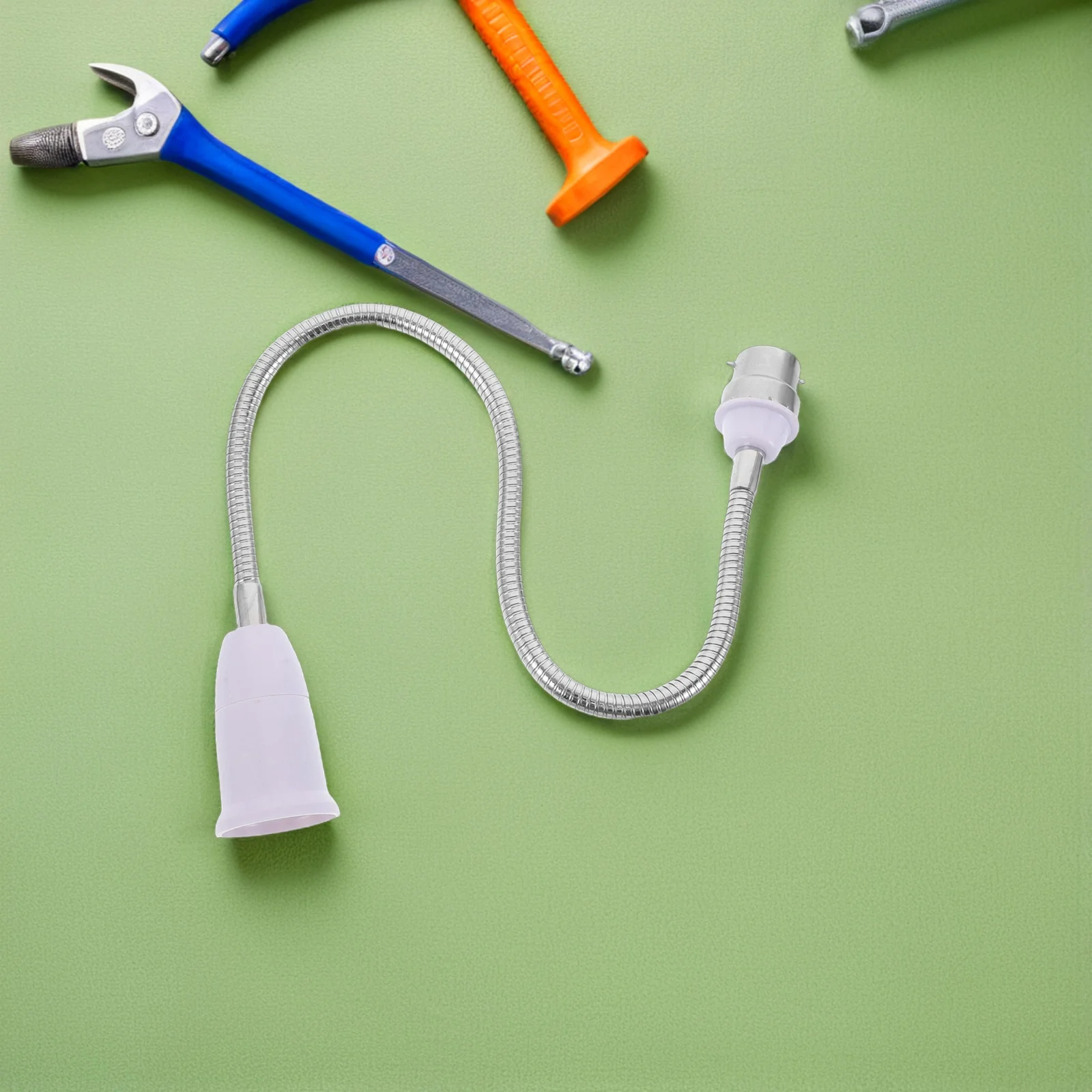 

2Pcs Light Bulb Converter Ceramic Socket Extender Adapter High Temperature Resistant Porcelain Lamp Holder for Easy Installation