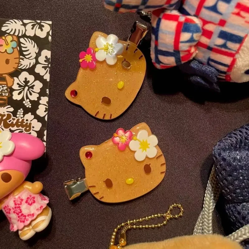 

Kawaii Sanrio, черная кожа, заколка для волос «Hello Kitty», милая заколка для волос с мультяшной челкой для девочек, креативный головной убор для детей, подарки на день рождения