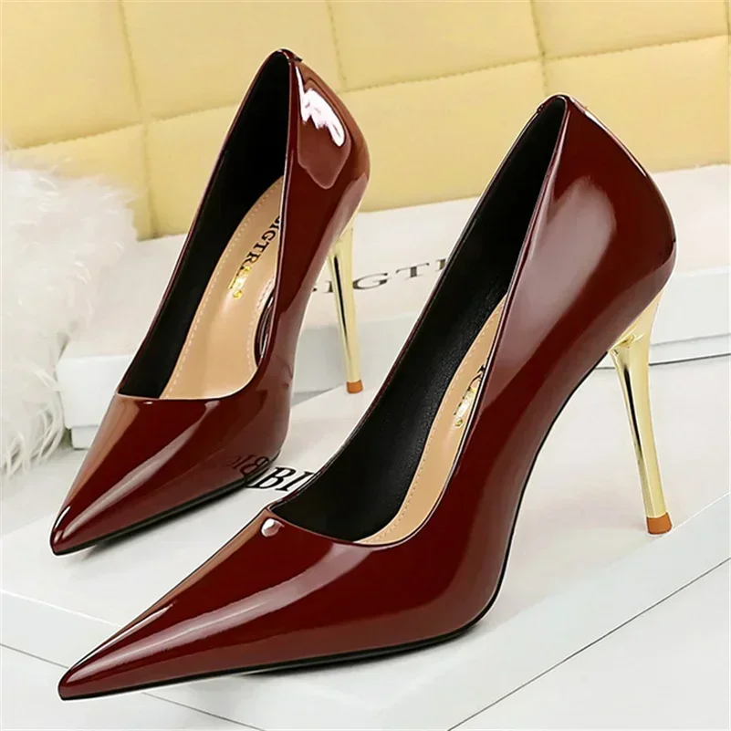 Plus Size Women 7cm 10cm High Heels Fashion Concise Office Work Pumps Lady Patent Leather Mid Kitten Heels Sexy Nightclub Shoes