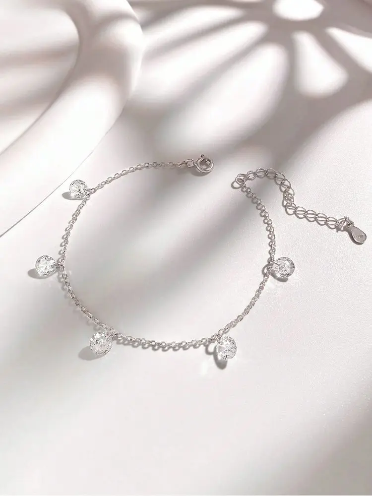 Bransoletka damska ze srebra próby 925 z pięcioma okrągłymi cyrkoniami, personalizowana, prosta, zaręczynowa, modna, wysokiej jakości, elegancka biżuteria.