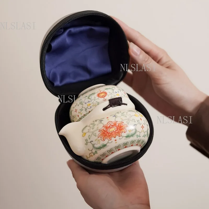 Ceramic Tea Set Travel Portable Tea Set 1 Pot and 3 Cups Hand Held Teapot Kungfu Chinese Style Master's Cup Drinking Utensils
