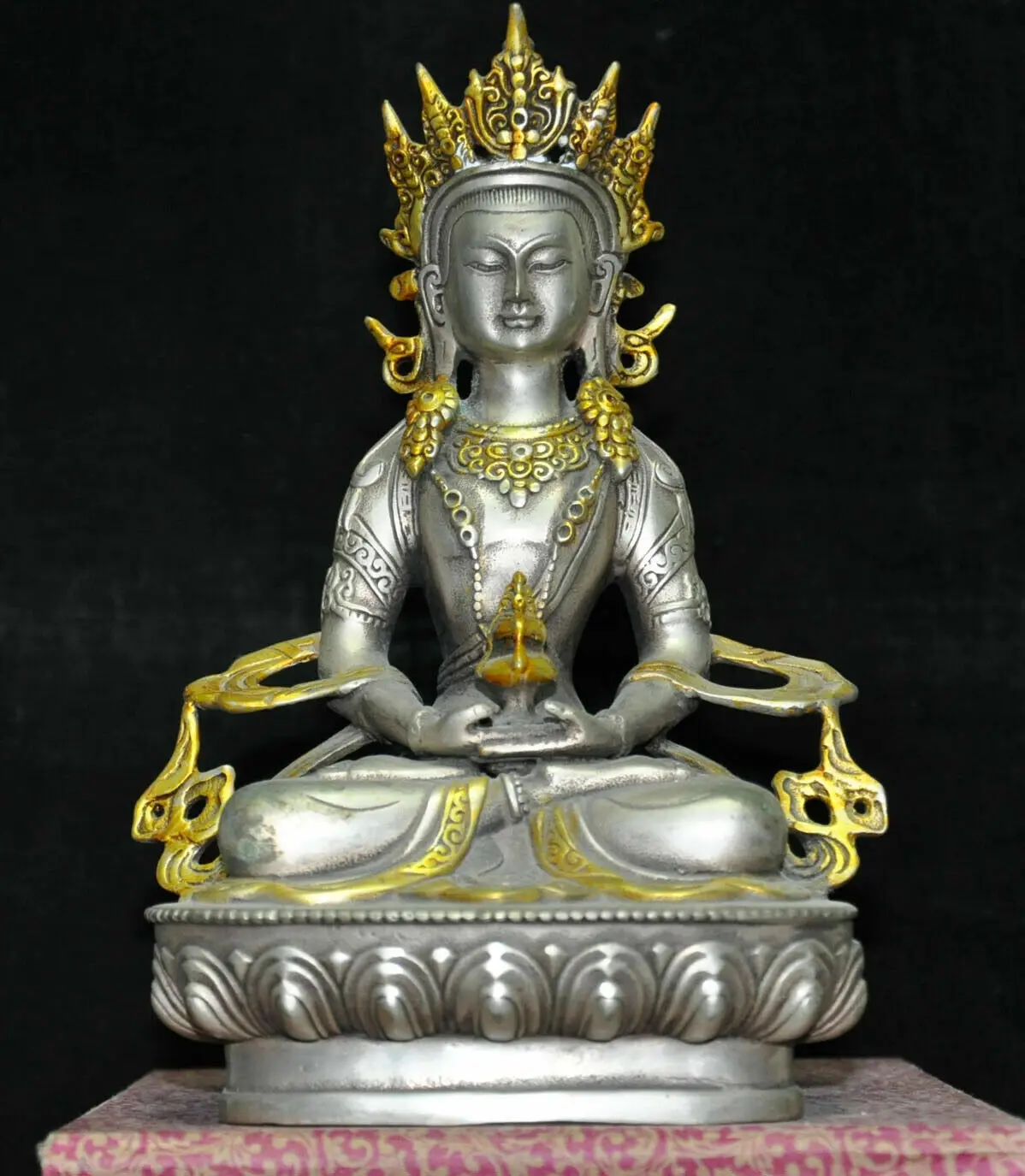 

old Tibetan silver Gilt Amitayus Longevity Buddha Guanyin Bodhisattva Statue