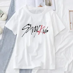 Koreański zespół zabłąkany dla dzieci Cosplay bawełniany T-shirt dla mężczyzn kobiet z kreskówek T-shirty Harajuku gotyckie topy dla chłopców Kpop Streetwear ubrania