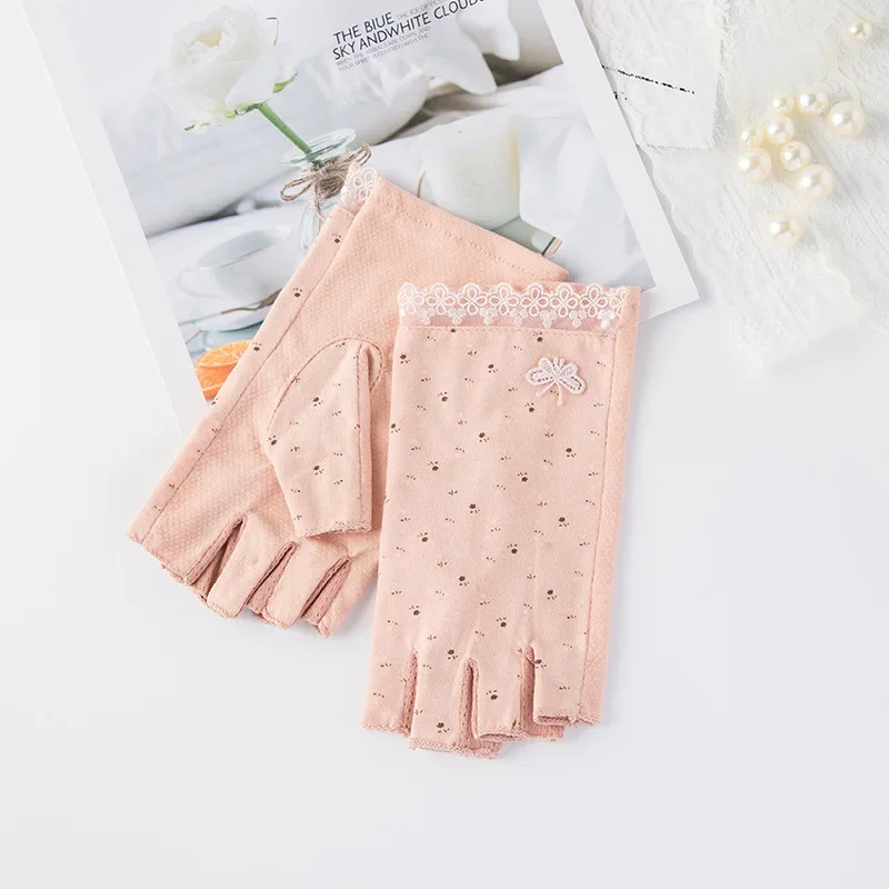 1 쌍의 선 스크린 얇은 갑옷 장갑 코튼 레이스 나비 보호 장갑 반 손가락 다기능 야외 사이클링 장갑