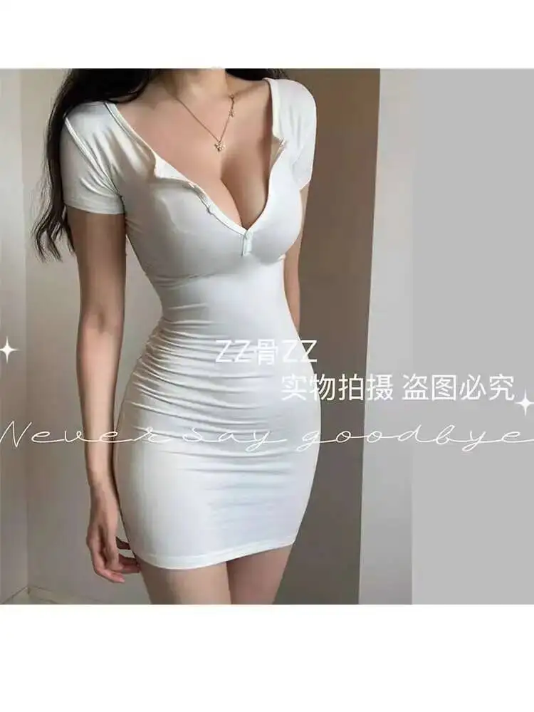 Nowa Francuska Elegancka Sukienka w Stylu Pure Desire z Dekoltem w Serek, Zapinana na Guziki, Podkreślająca Biust, Seksowna, Z Temperamentem, Dopasowana do Bioder, Sukienka-T-shirt O8QO