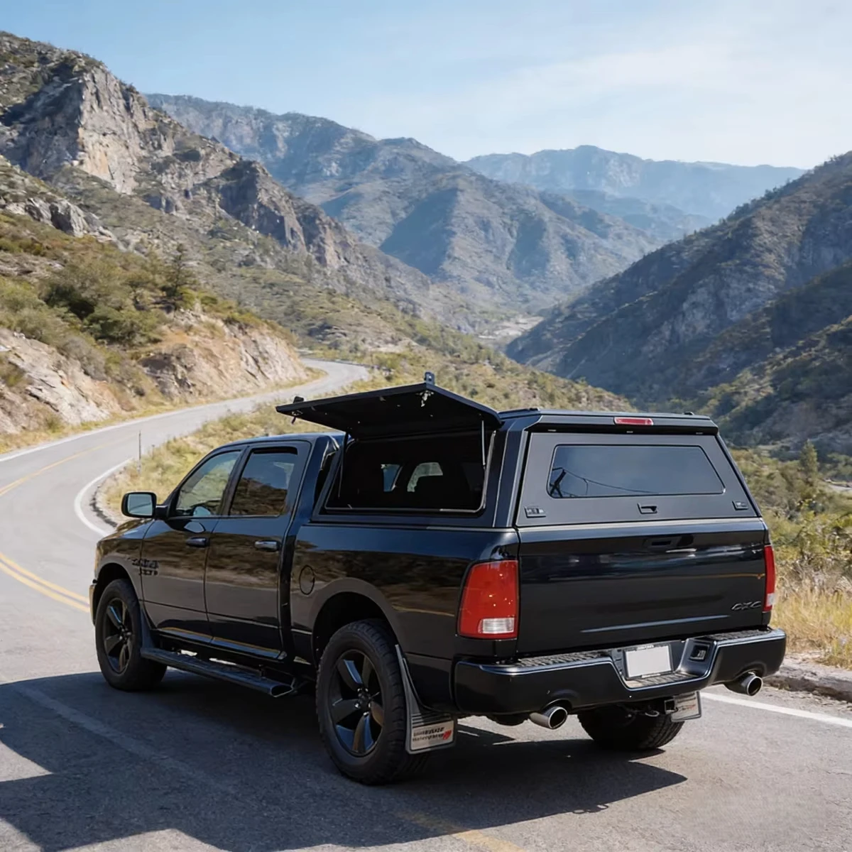 

LuoXi New Design Waterproof Pickup Truck Hardtop Bed Caps Canopy for F150/RANGER /DOGE RAM 1500 5.5FT Tonneau Cover tacoma