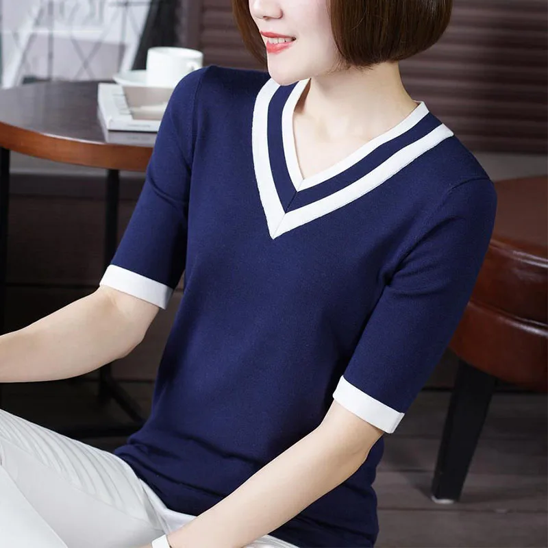 

Base T-Shirts New Contrasting V-neck Mid-sleeved Top Solid Color Women's Clothing