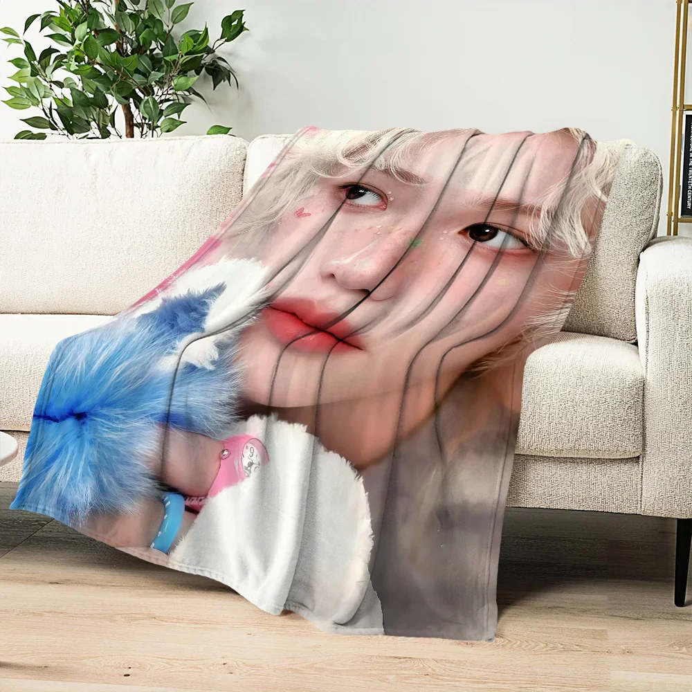 Warme Plüsch-Überwurfdecke für Wohnzimmer, Schlafzimmer, Reisen, perfektes KPOP-Geschenk für Fans von FFelix Singer