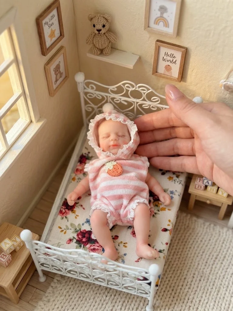 NPK 15CM Solid Super Soft Elastic Silicone Reborn Pascale Handmade 3D Skin Realistic Collectible Art Doll for Xmas Gifts