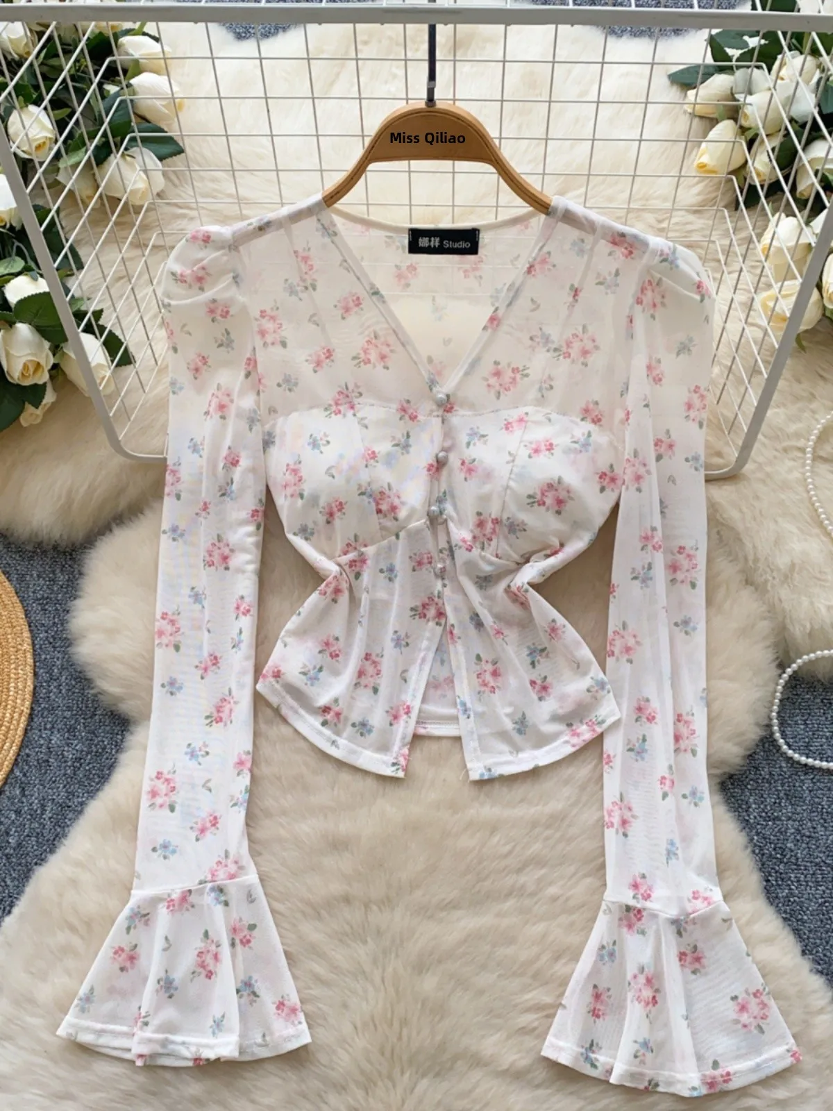 

Spring 2025 Pure Desire Spicy Girl Women's V-neck Bell Sleeve Printed Mesh Cardigan Long Sleeve T-shirt Korean Style Loose Fit
