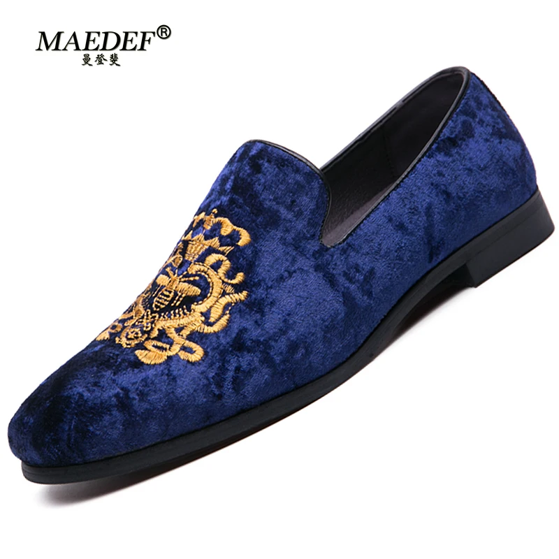 

2024 Wedding Dress Shoes Casual Men Loafers New Big Size Lazy Peas Shoe Embroidery Moccasins Shoes Suede Leather Shoes Zapatos